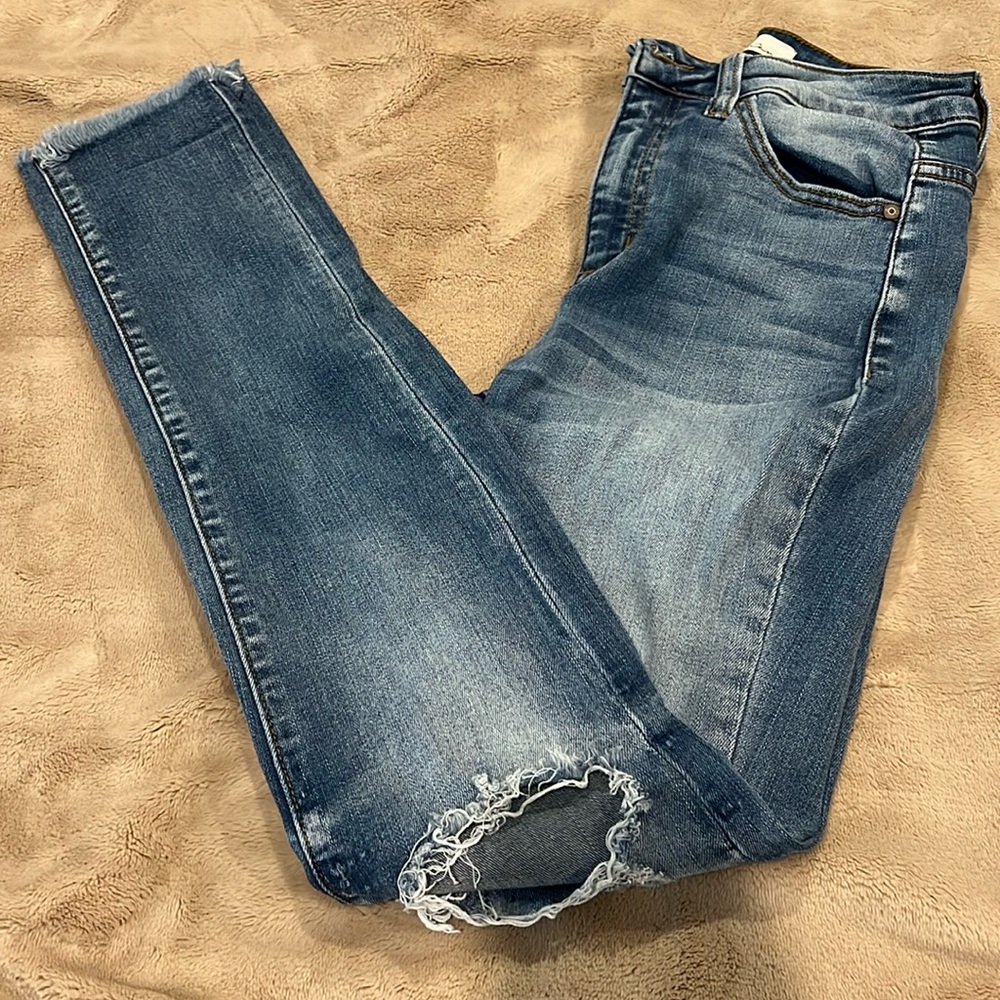 Kancan skinny jeans. Size 25.